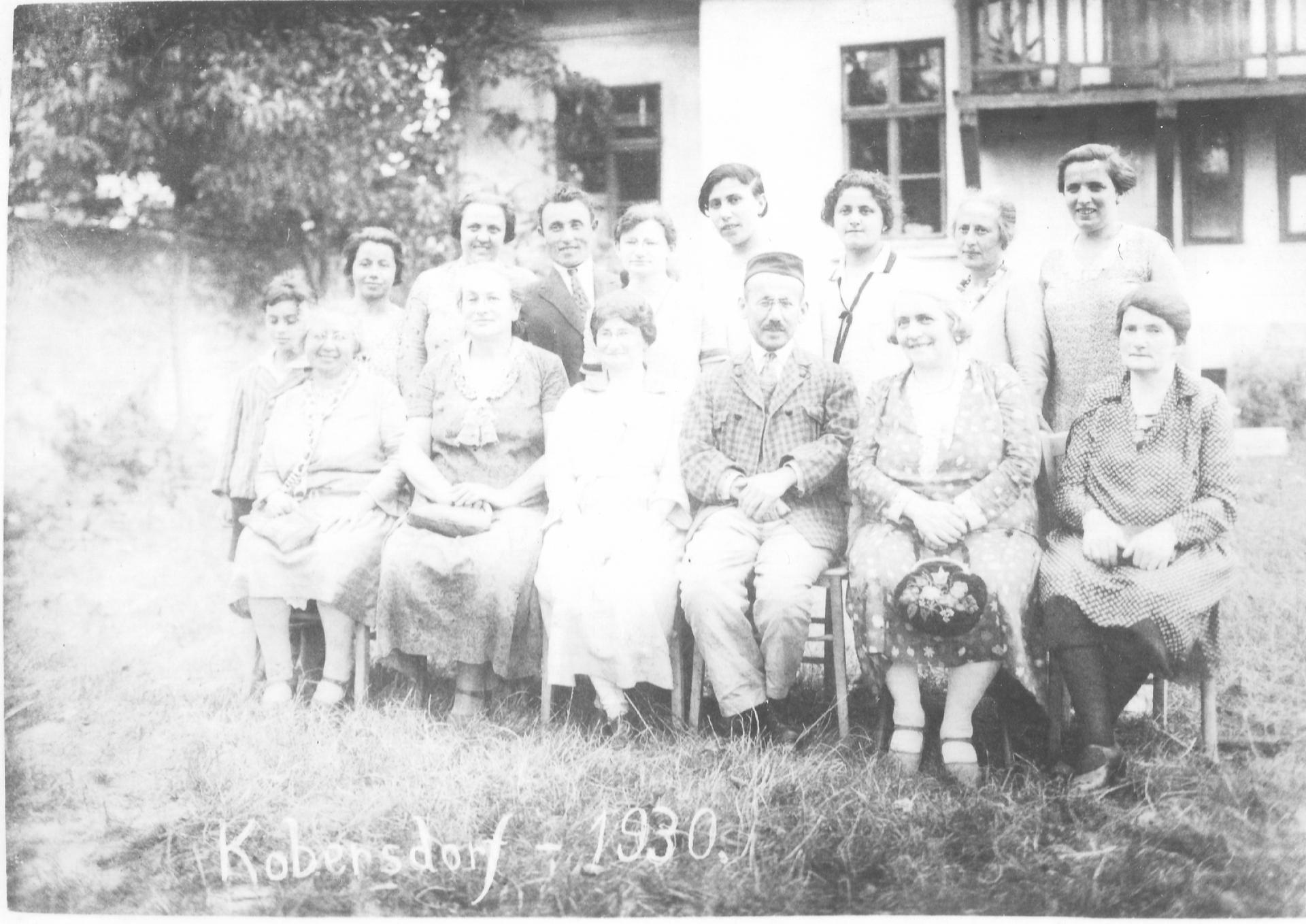 Summer 1930 Family Klein gatehring in Kobersdorf