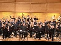 Auf dem Bild sieht man die Bläserphilharmonie im Liszt Zentrum aus dem Jahr 2025