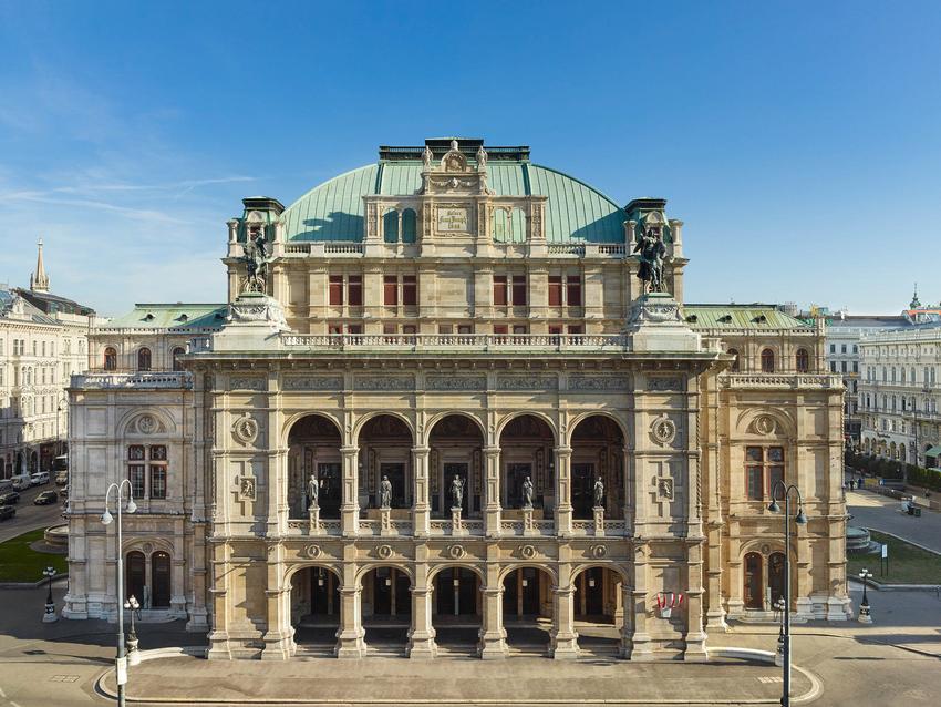 Wiener Staatsoper von der Vorderseite